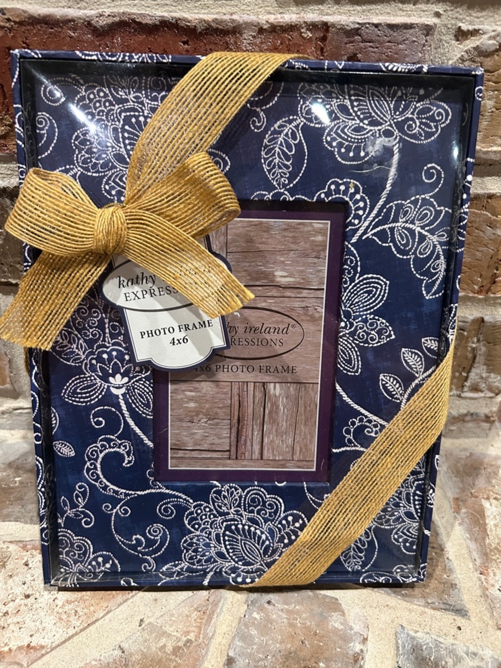 Express Navy Floral 4x6 Photo Frame with Gold Bow
